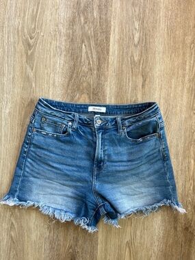 Zenana Outfitters Blue Distressed Frayed Hem Denim Shorts
